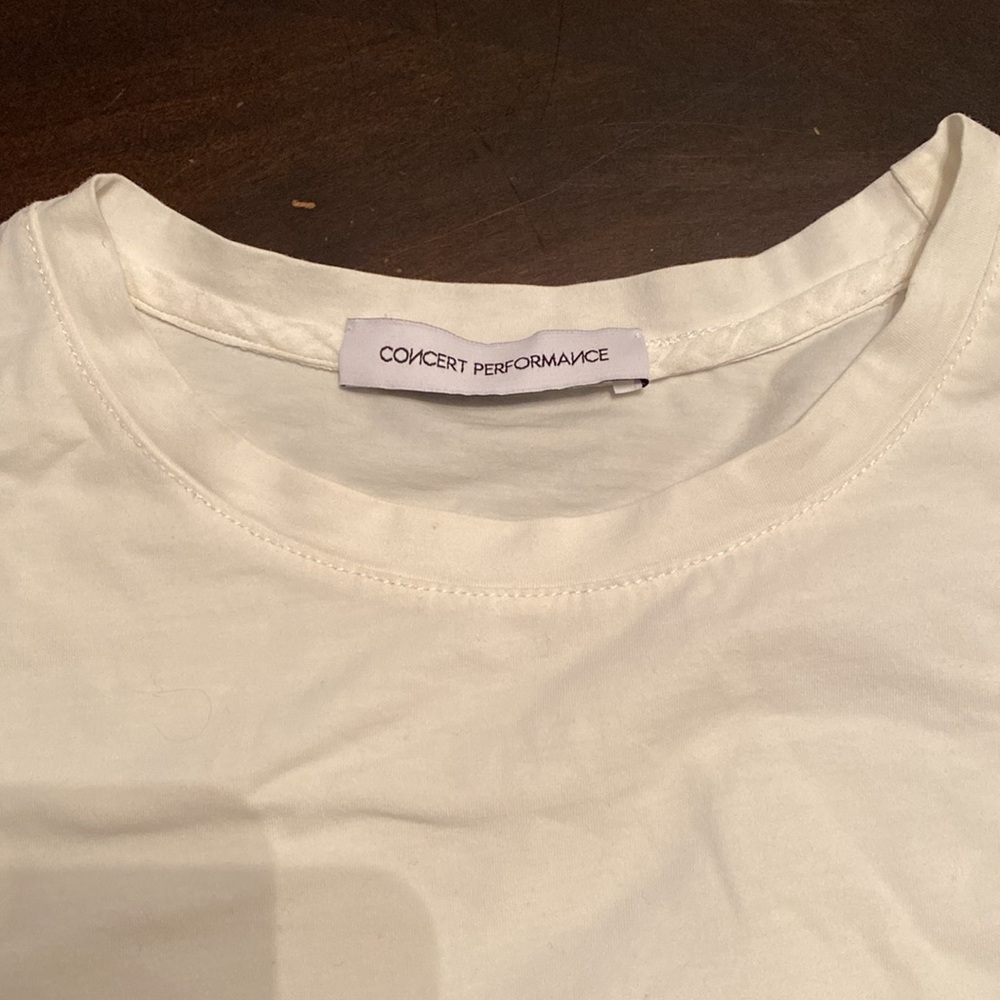 Pre-owned Concert Performance tee. - Picture 2 of 6